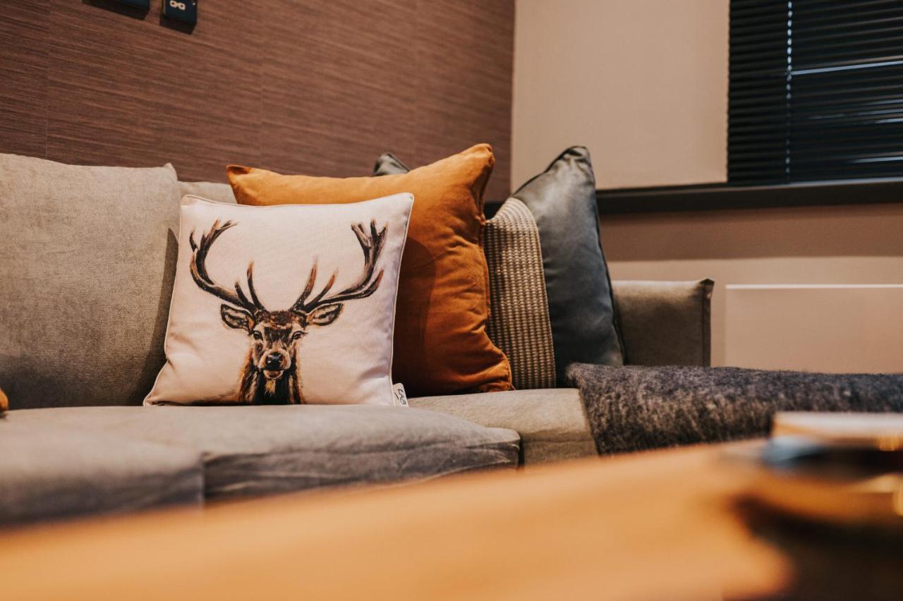 Circa17- Entire Apt, Free Parking, Gym, City Central & Free Netflix Bracknell Extérieur photo