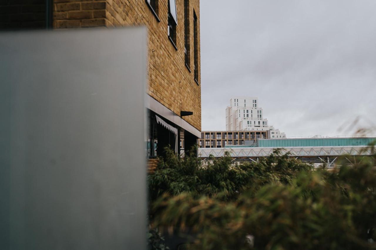 Circa17- Entire Apt, Free Parking, Gym, City Central & Free Netflix Bracknell Extérieur photo