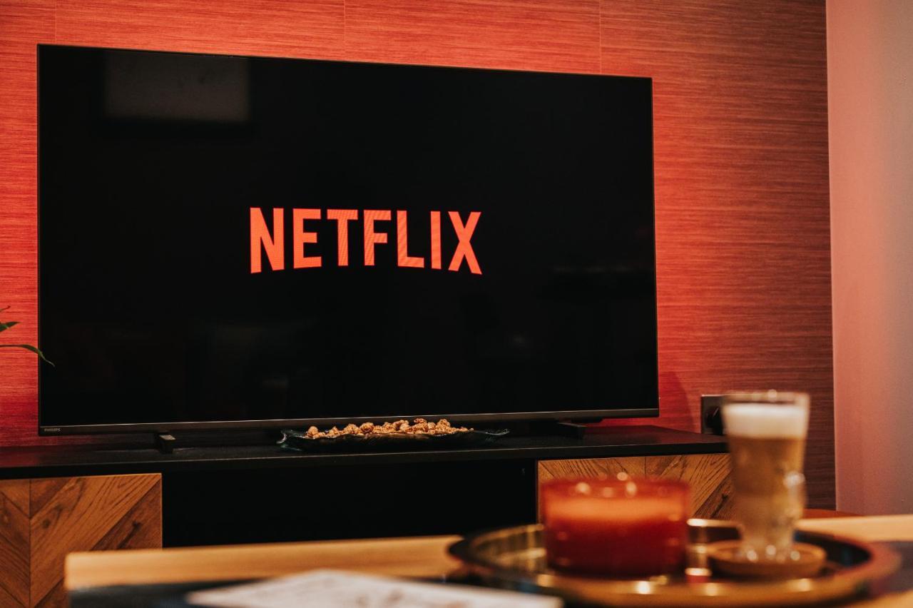 Circa17- Entire Apt, Free Parking, Gym, City Central & Free Netflix Bracknell Extérieur photo